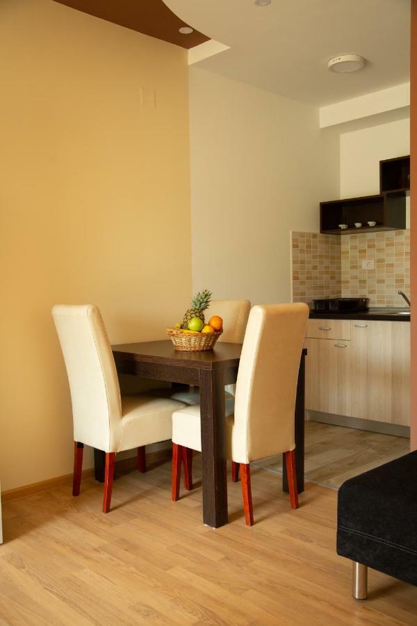 Apartmani Borova 2 Veliko Gradiste Ngoại thất bức ảnh